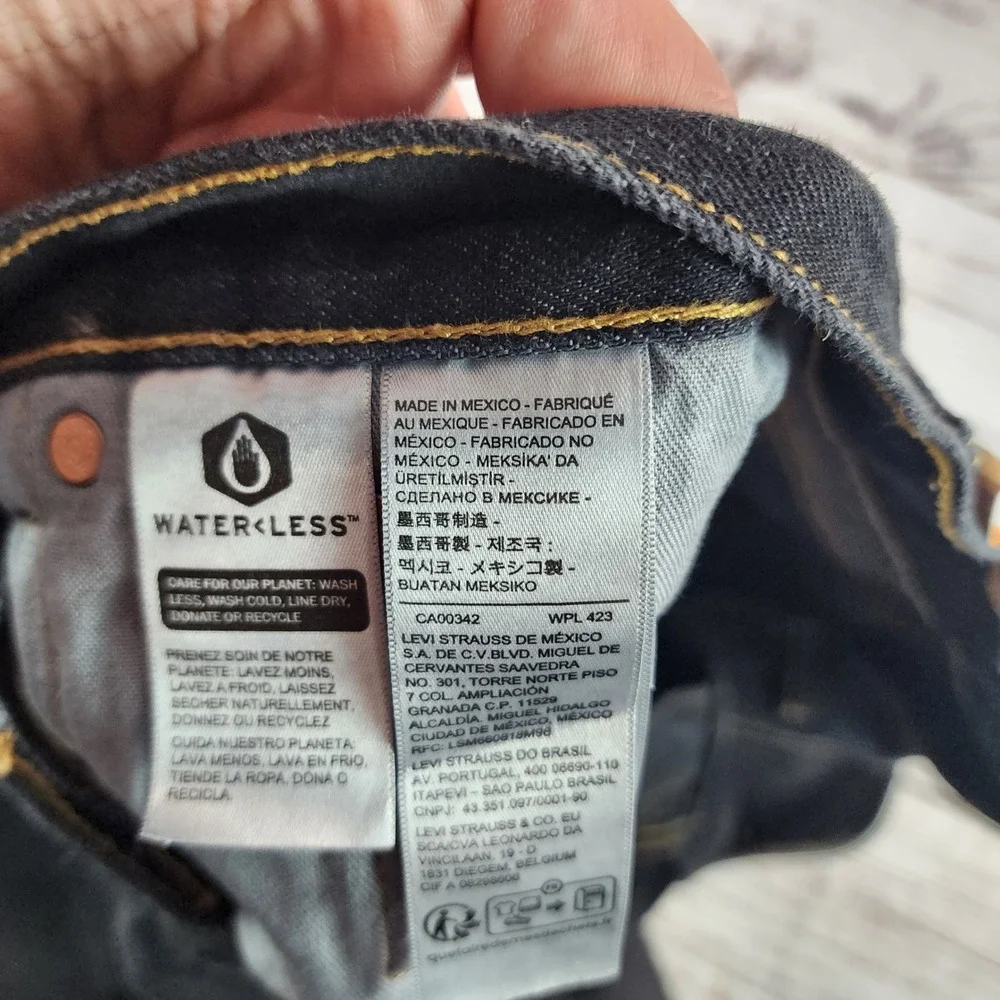 Levis 501 Original Fit Jeans Mens 42x32 Black Denim Button Fly Straight Leg